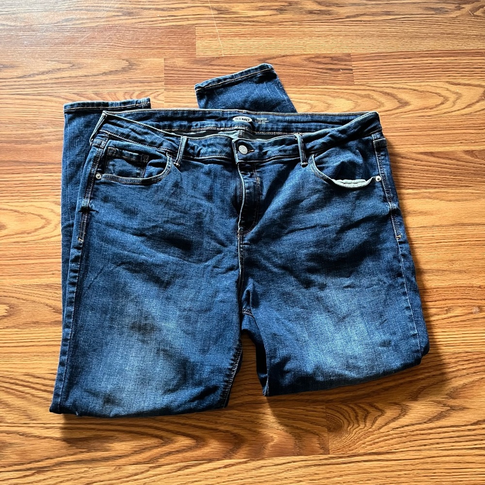 Old Navy Women’s Rockstar Super Skinny Mid-Rise Jeans